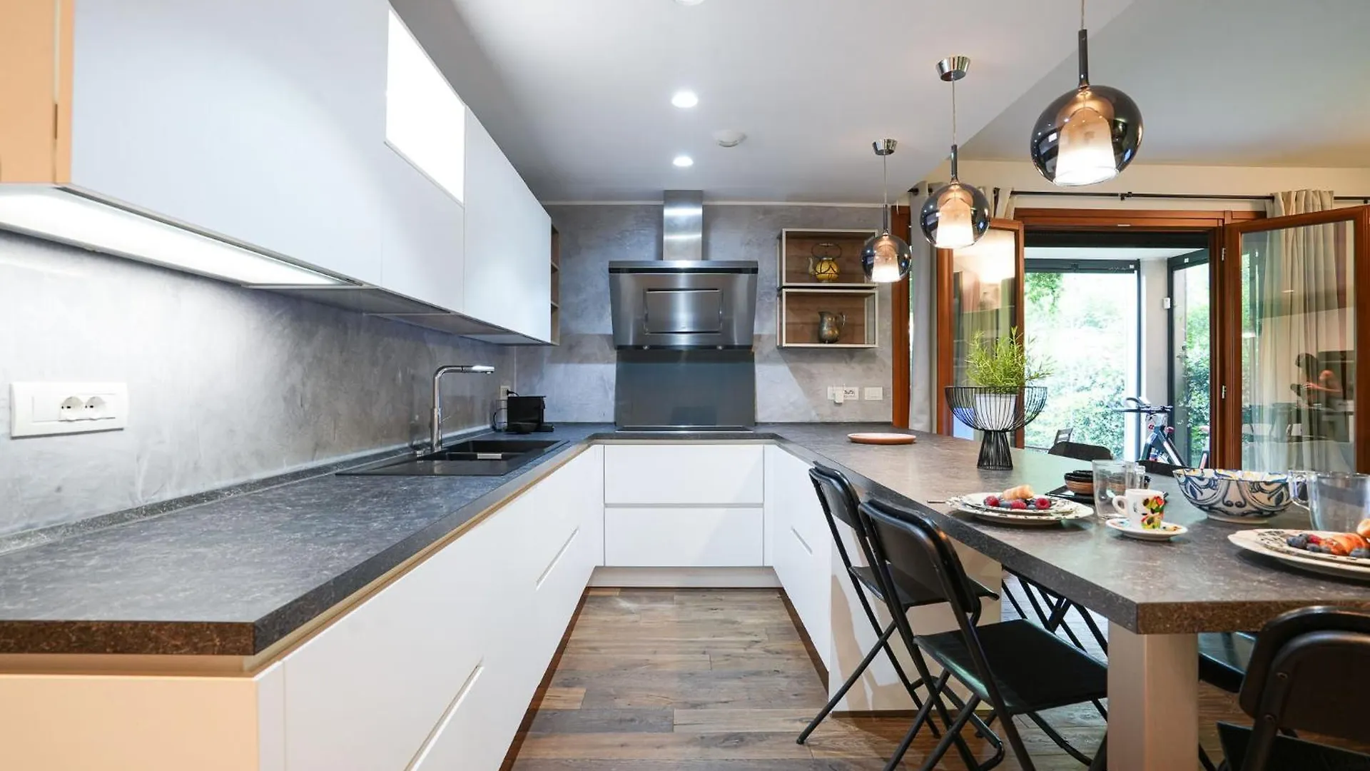 Milan Garden Apartment